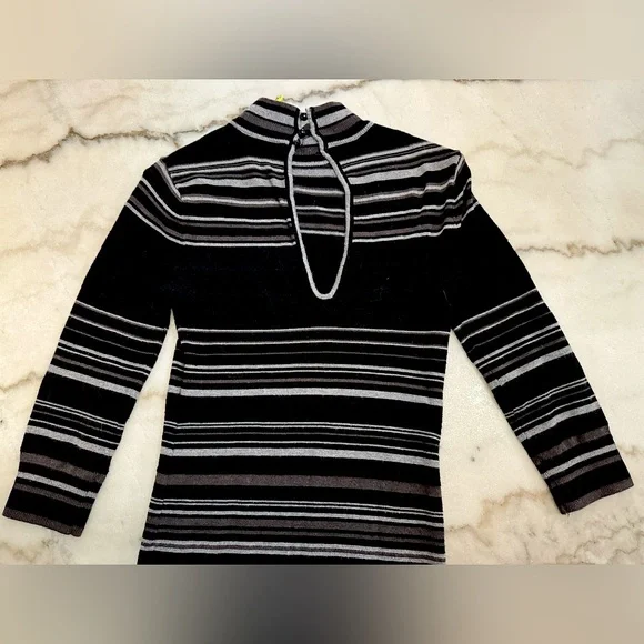 🖤NWT BCBG Generation stripped LBD with mock neck and back key-hole opening - Picture 3 of 6